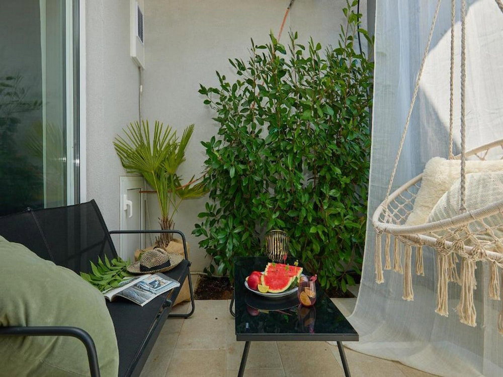 Hotel Palm Tree Apartments