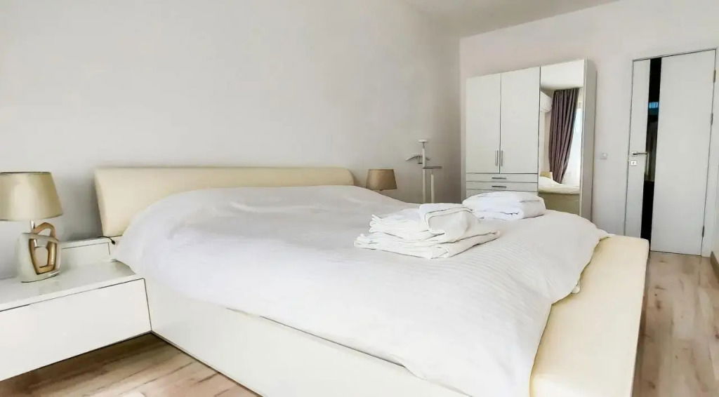 Hotel Lighthouse Golf Resort, 75 Mp2, With Balcony