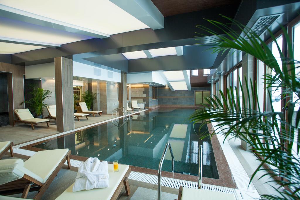 Amira Hotel