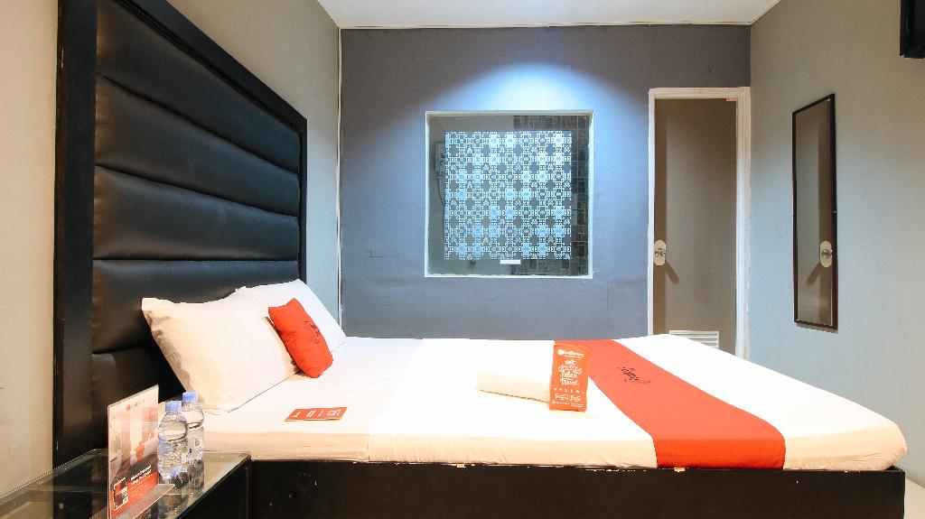 Hotel Reddoorz @ P Florentino Street Sampaloc Manila