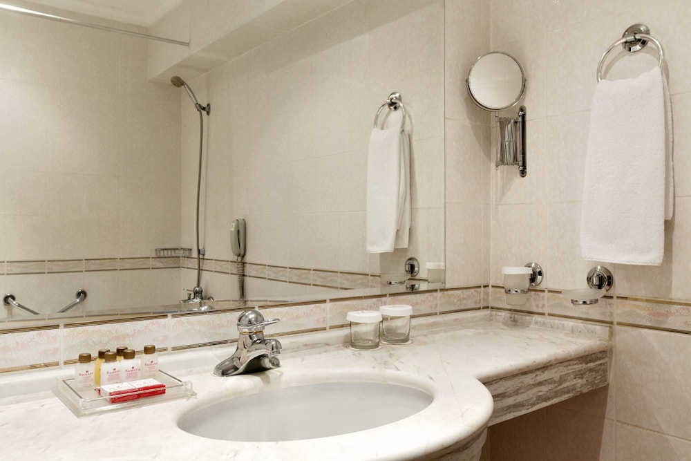 Ramada By Wyndham Plovdiv Trimontium