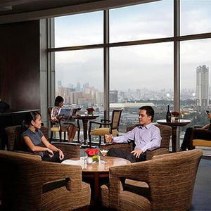 Hotel Discovery Suites cazare Manila