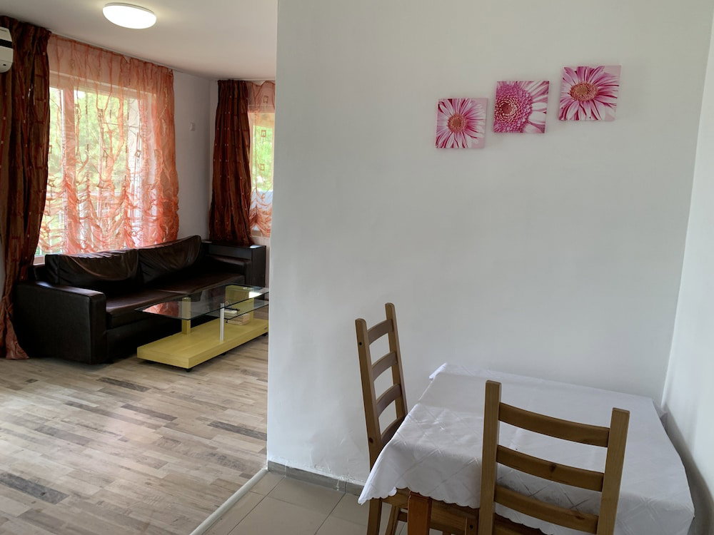 Samuil Apartments