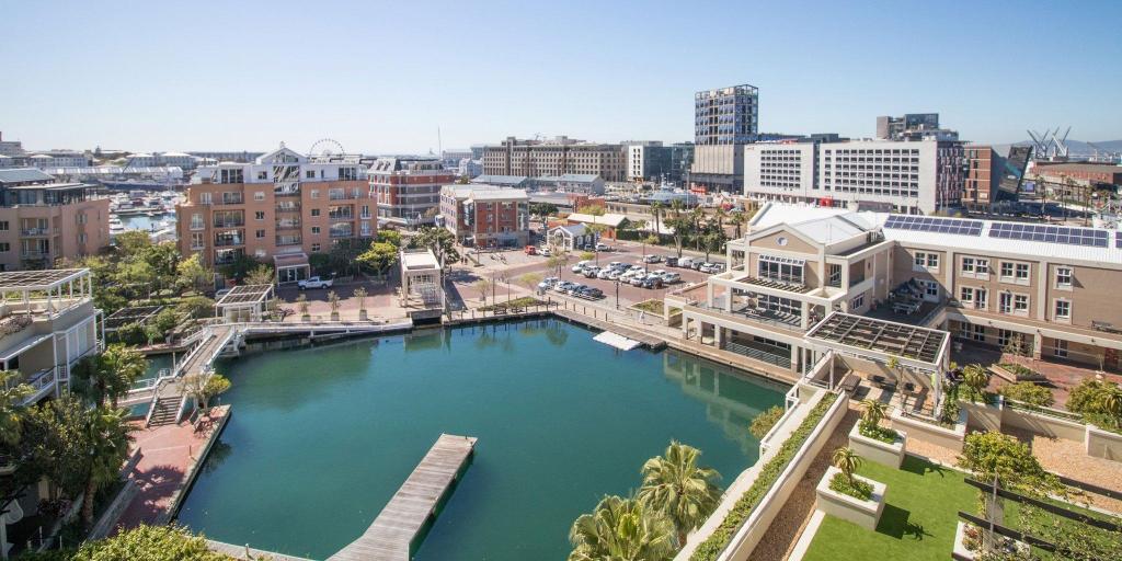 Hotel Waterfront Village