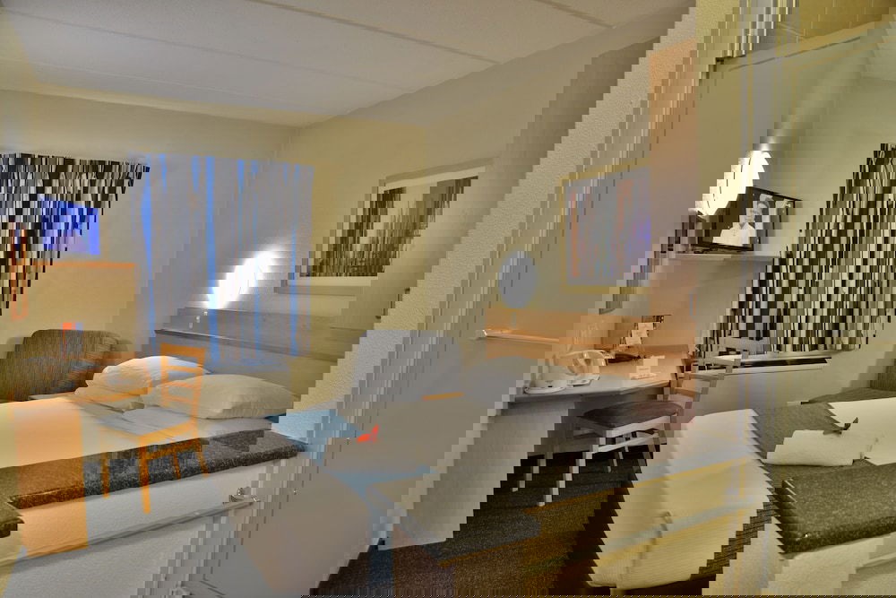 Hotel Road Lodge N1 City