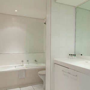 Hotel Dolphin Beach Hotel cazare Cape Town