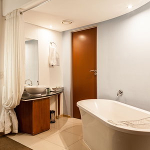 Hotel Island Club Hotel & Apartments cazare Cape Town