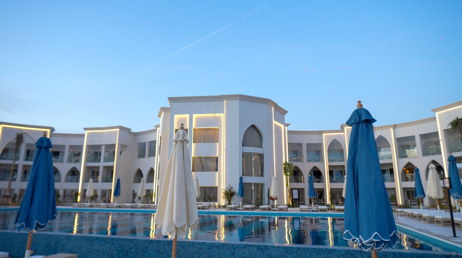dal travel Sunrise Remal Beach