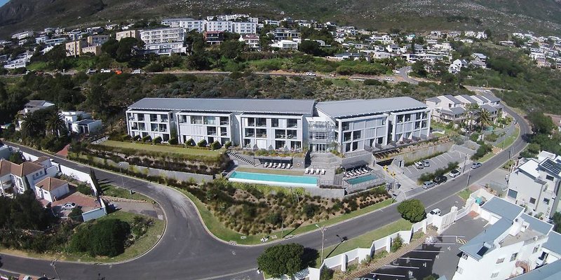 Hotel The Crystal