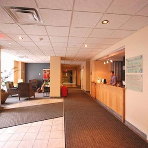 Hotel Les Suites Labelle cazare Montreal