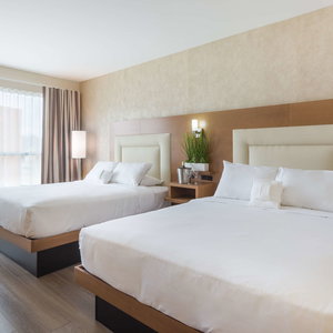 Hotel Universel cazare Quebec