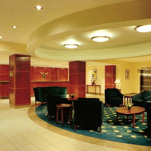 Hotel Sandman Montreal-Longueuil cazare Longueuil
