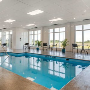 Hotel Quality Inn & Suites cazare Mont-Joli