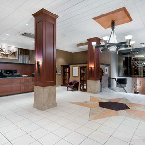 Hotel Ramada Plaza By Wyndham Gatineau/Manoir Du Casino cazare Gatineau