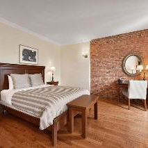 Hotel Bonaparte cazare Montreal