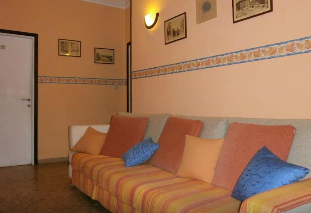 Airport Pisa Rooms Comfort
