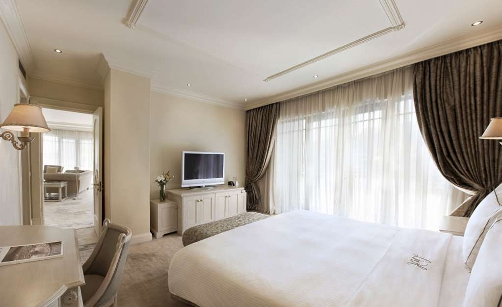 Labourdonnais Waterfront Hotel