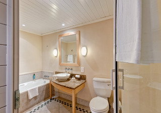 Le Suffren Hotel & Marina