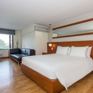 Hotel Nh Boheme Royal cazare Bogota