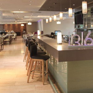 Hotel Novotel Santiago Vitacura cazare Santiago