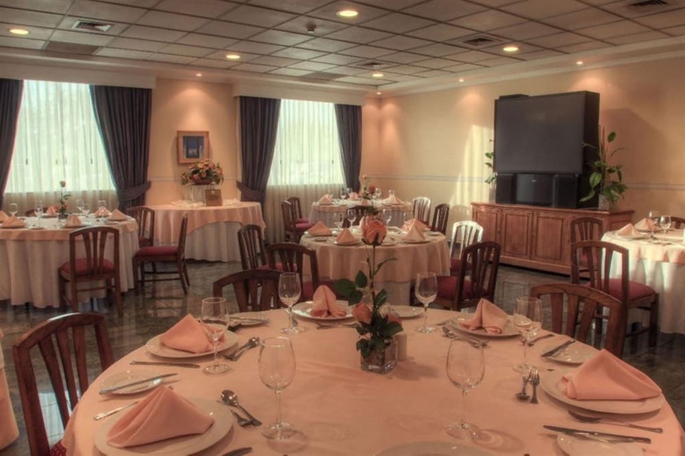 Hotel Hotel Diego De Almagro Aeropuerto