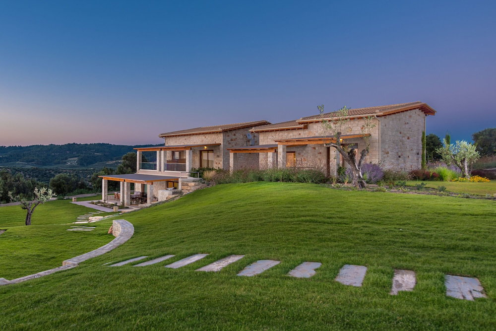 Mint Retreat Suites