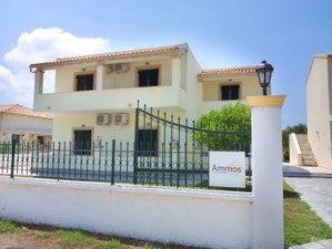 Hotel Ammos Apartments cazare Roda