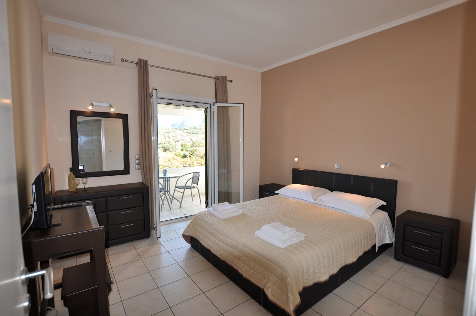 Ammos Apartments