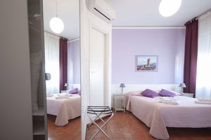 Hotel B&B Cento Passi Dalle Mura cazare Lucca