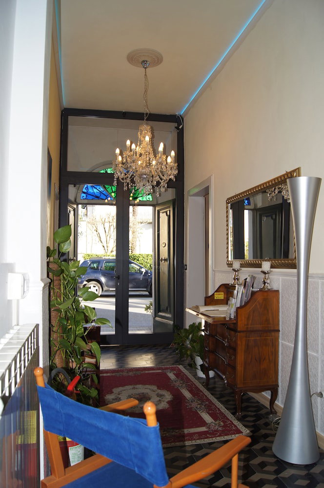 La Mimosa Bed And Breakfast
