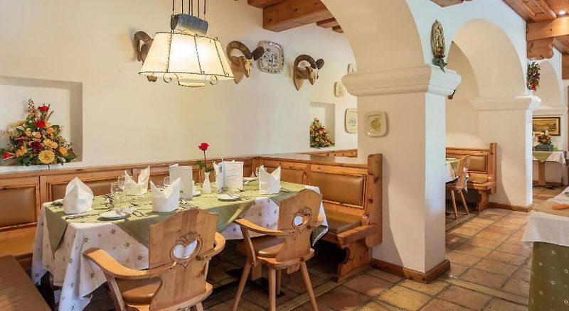 Hotel Alpenland St. Johann