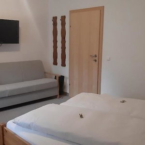 Hotel Haus Isabella Pension cazare Bad Kleinkirchheim