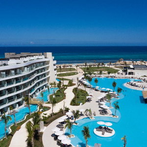 Hotel Ocean Coral Spring cazare Falmouth