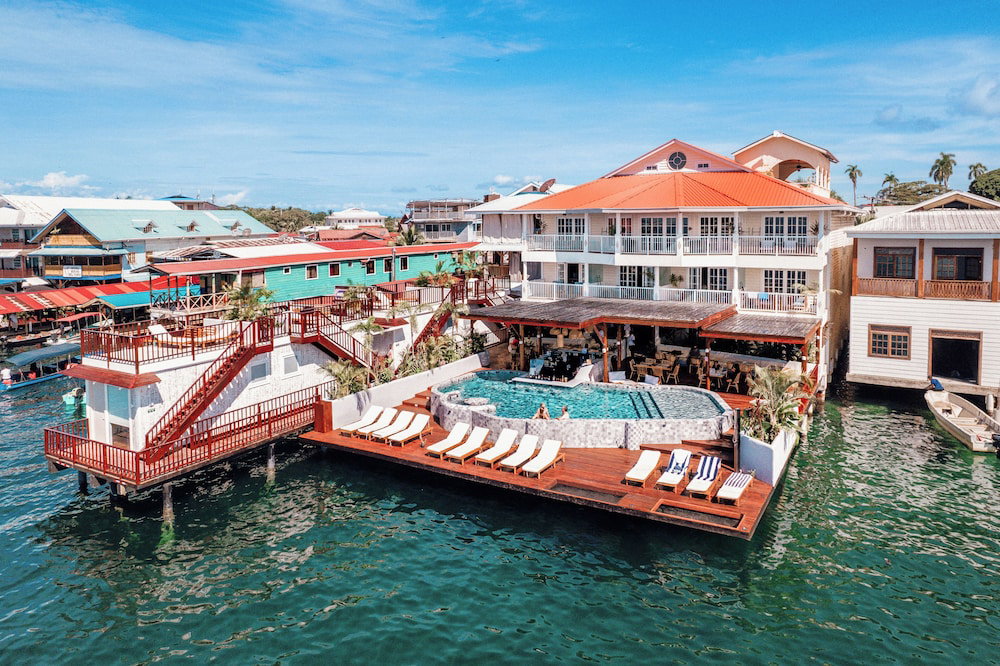 Hotel Tropical Suites Hotel