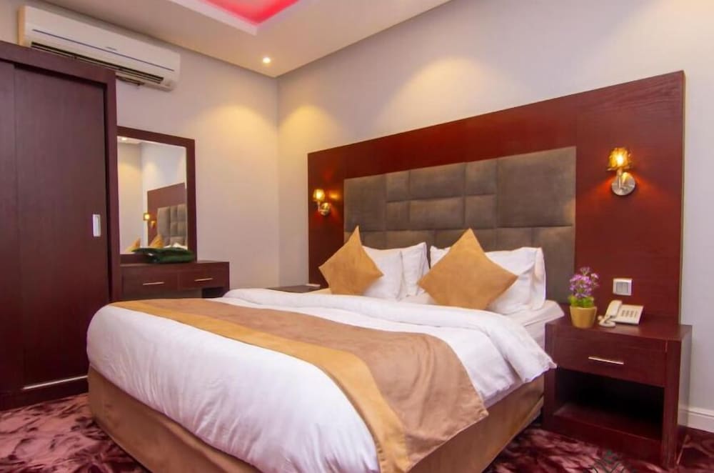 Hotel Al Muteb Suites Al Tawon