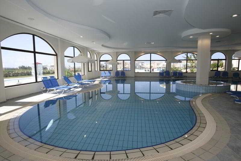 Hotel Avanti Holiday Village