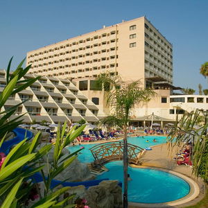 Hotel St Raphael Resort & Marina cazare Limassol