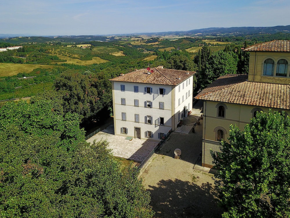 Villa Montarioso
