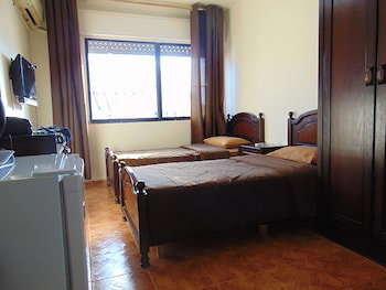 Al-Nujoom Hotel Suites