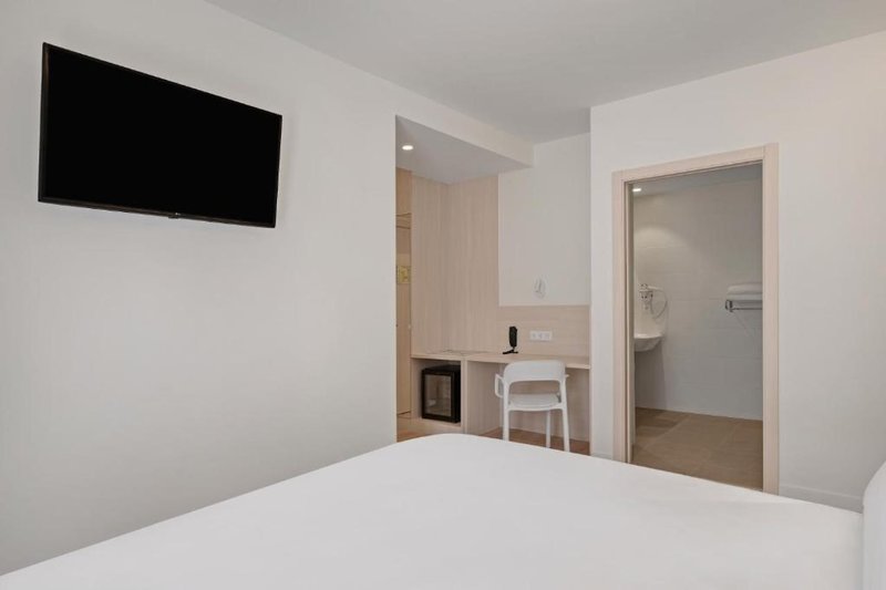 Hotel B&B Hotel Santiago Milladoiro