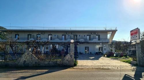 Hotel Amarandos Studios - Rooms And Apartments
