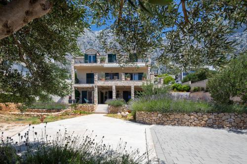 Hotel Apartments Denis