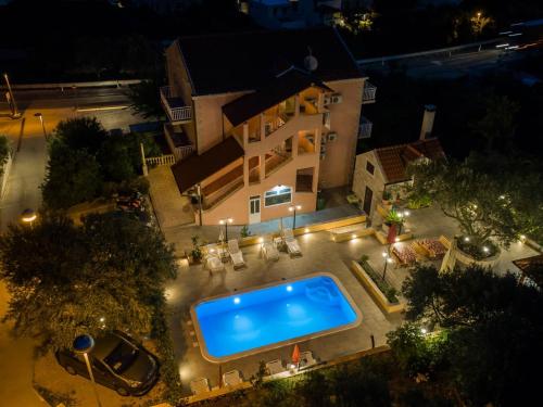 Apartments Njiric