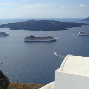 Hotel Tzekos Villas cazare Fira