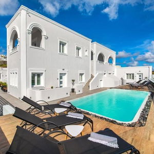 Hotel Abasa Suites cazare Fira