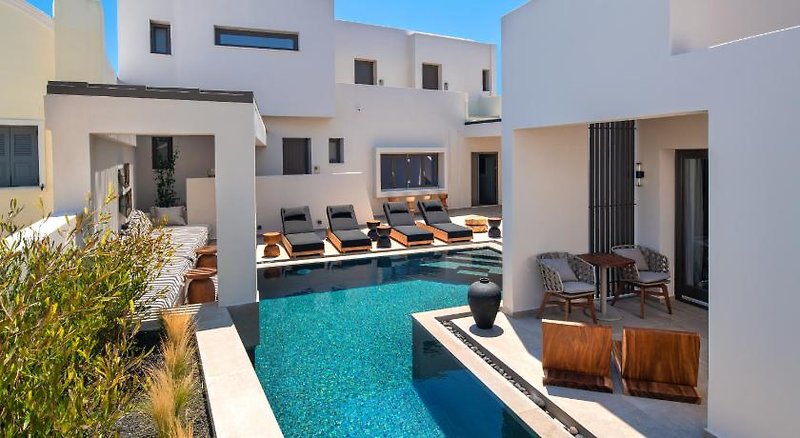 Uma Ray Suites