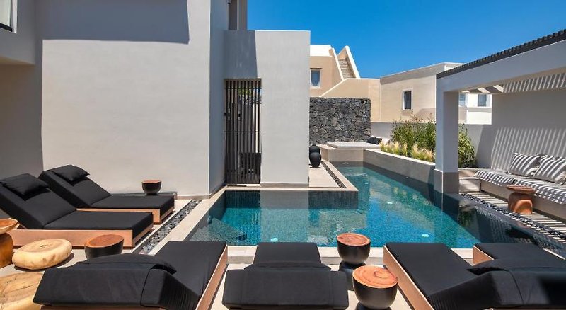 Uma Ray Suites