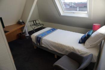 Hotel Asiris