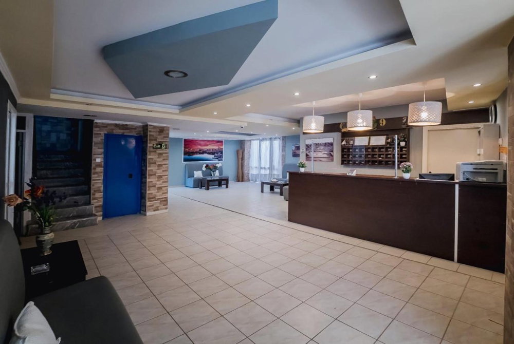 dal travel Cloud 9 Hotel