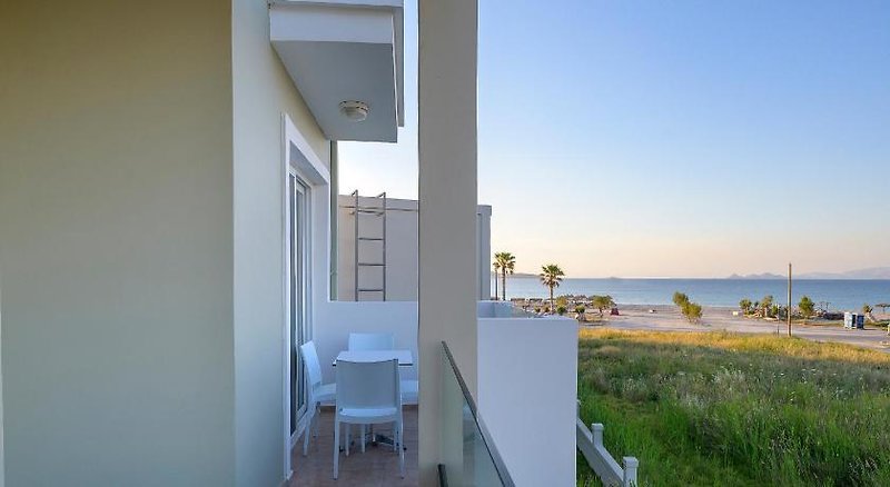 Mythos Hotel & Apartments